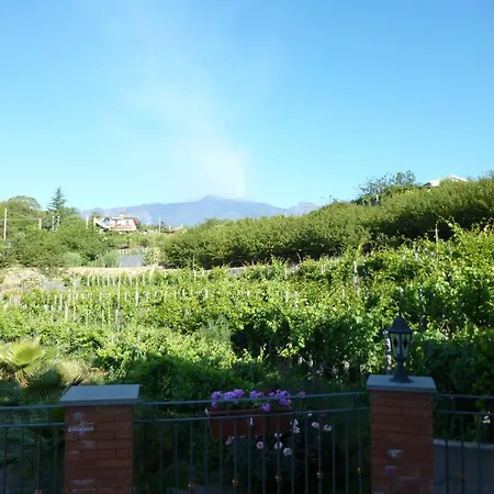 Dimora Dell'etna 3*