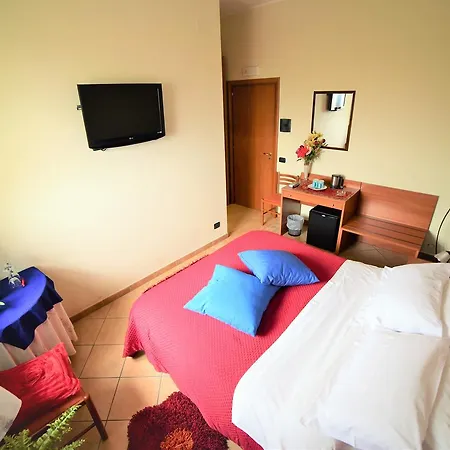 Dimora Dell'etna Couette-café 3*