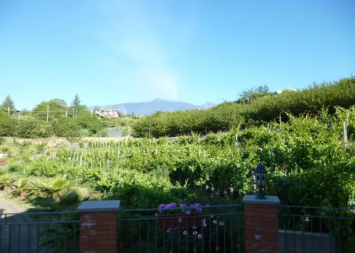 Dimora Dell'etna 3*
