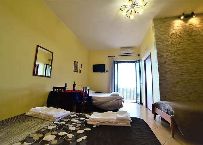 Bed and Breakfast Dimora Dell'etna 3*