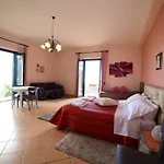 Dimora Dell'etna 3* מילו